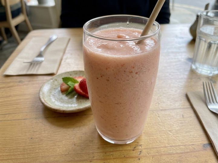 Shakes