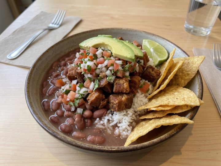 Chifrijo